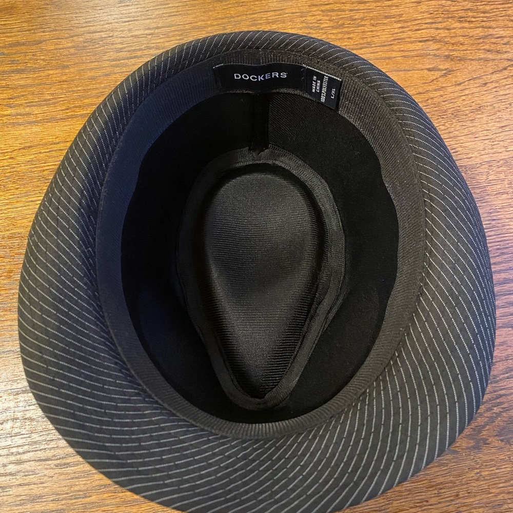 Fedora - Picture 4 of 4